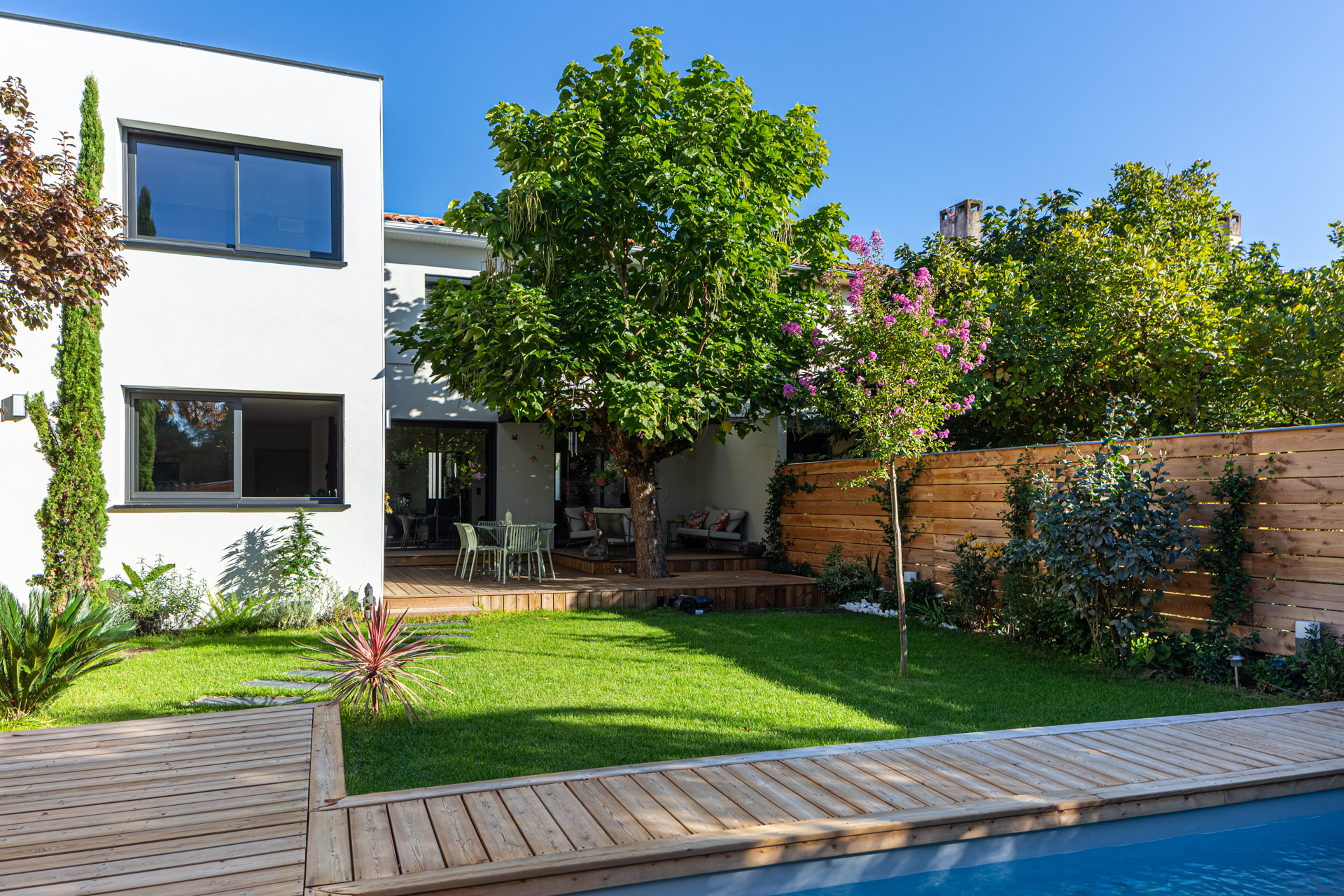 piscine jardin terrasse